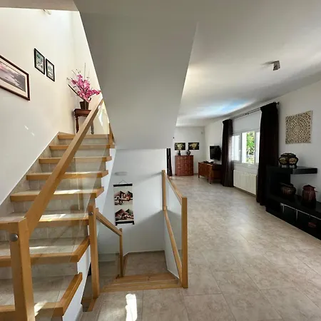 Wonderful Private Near With Sea Views *