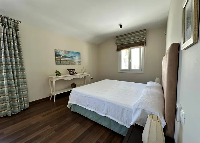 Wonderful Private Near With Sea Views * מארבלה