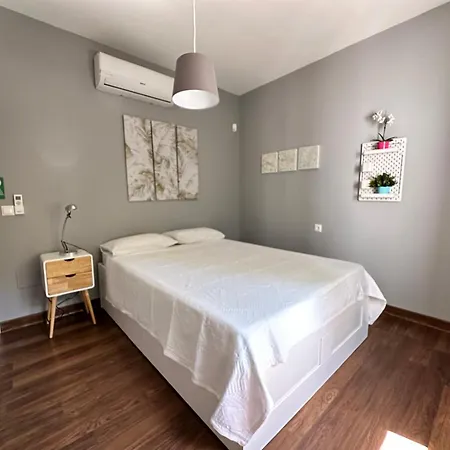 Wonderful Private Near With Sea Views Villa